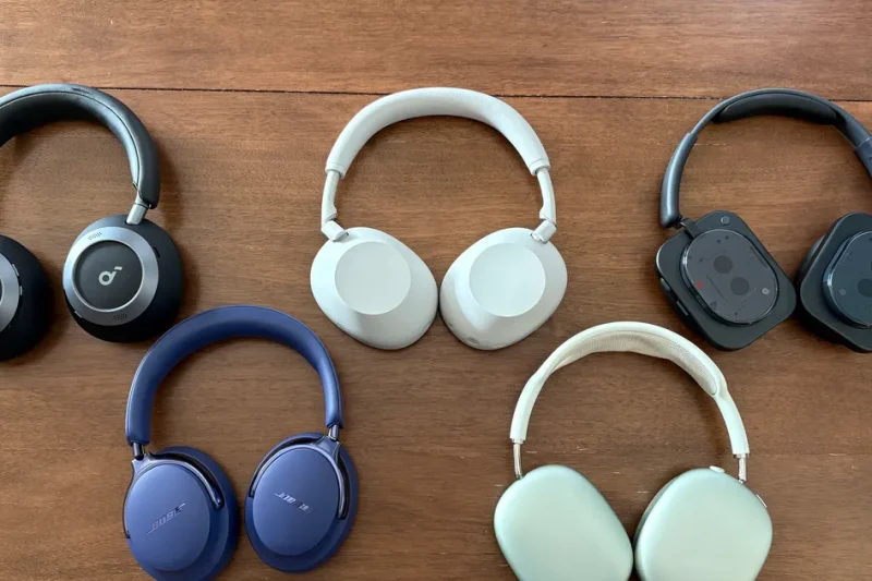 8 Best Premium Noise Cancelling Headphones for Airplanes in 2026